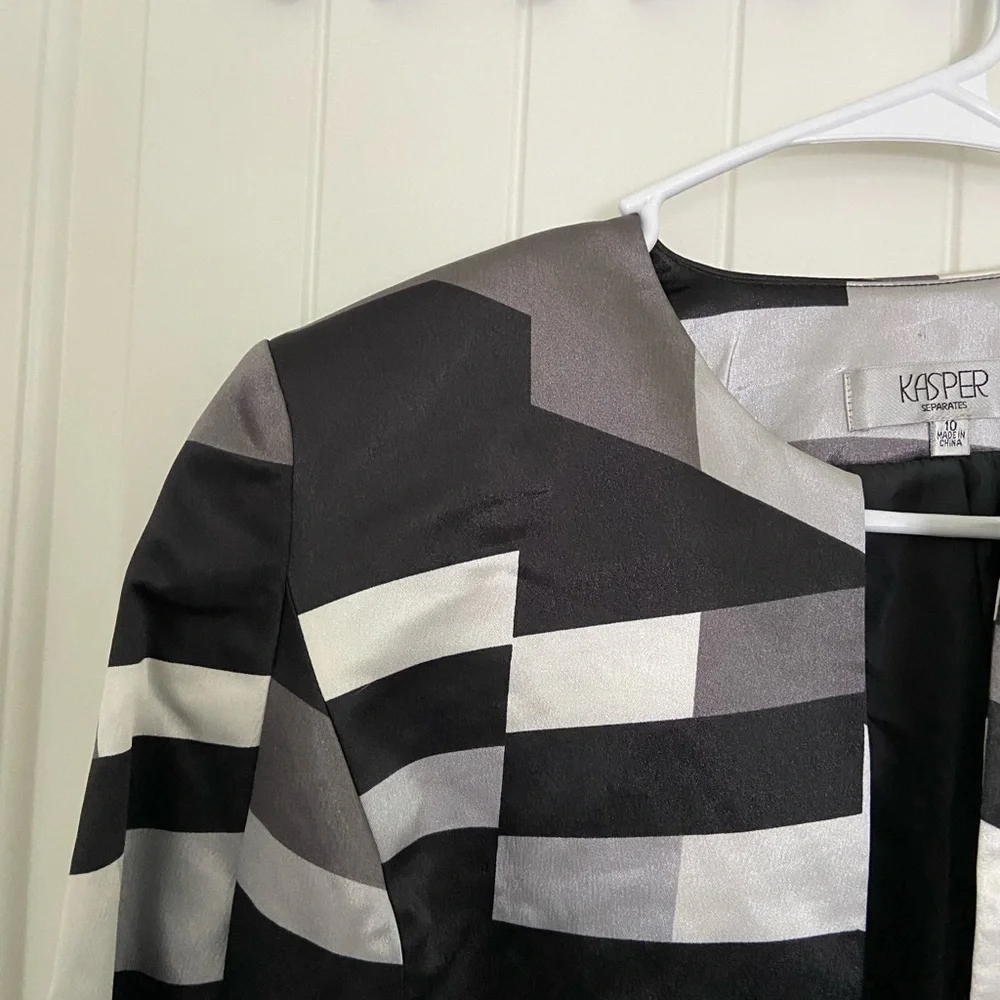 Vintage Kasper women’s geometric block pattern black gray white blazer jacket 10